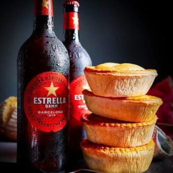 Hamper pie and beer
